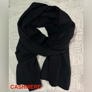 NWOT Unsubscribed Cashmere Wide Ribbed Scarf Black
